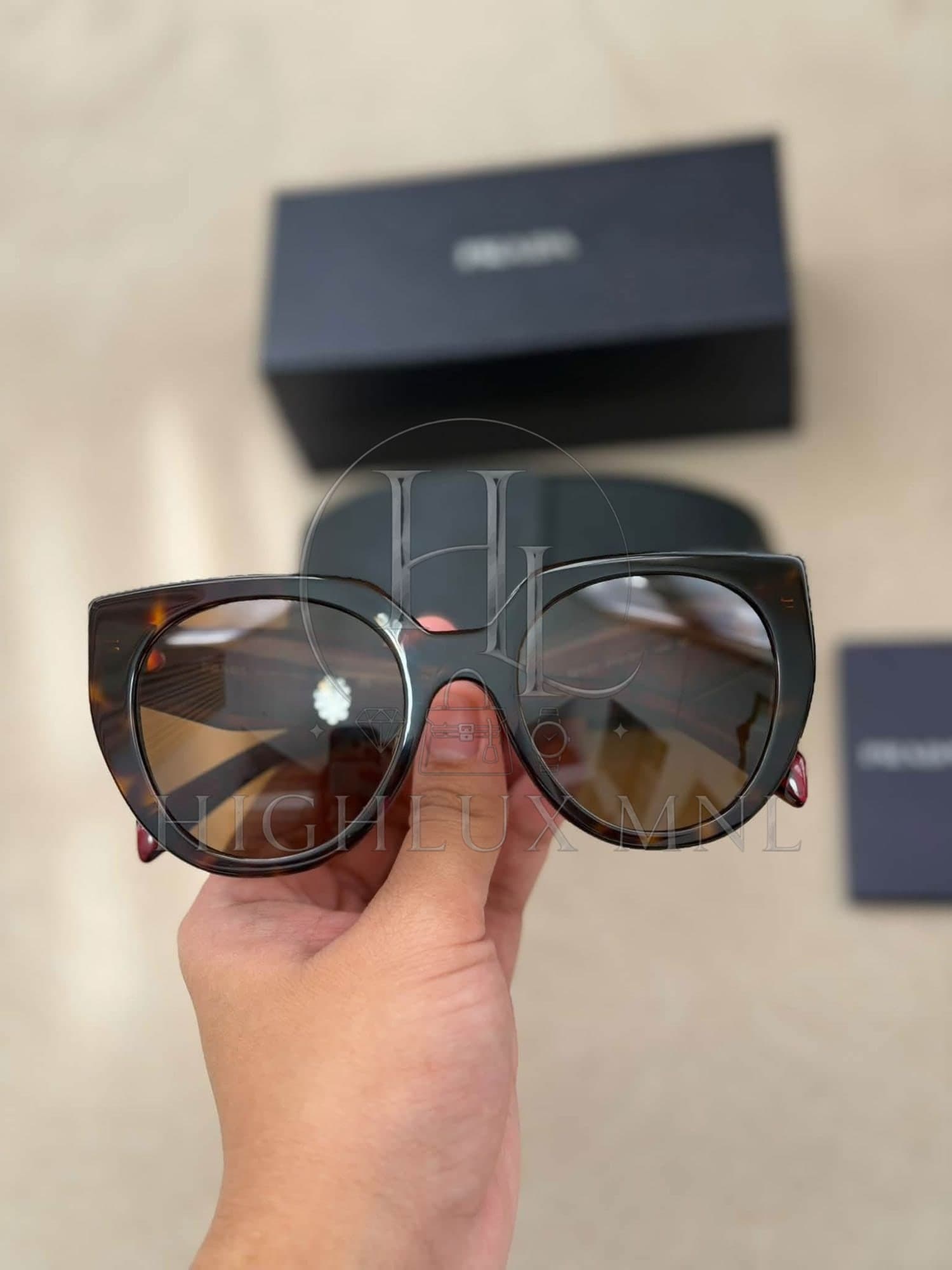Prada Cat-eye Sunglasses — photo 3