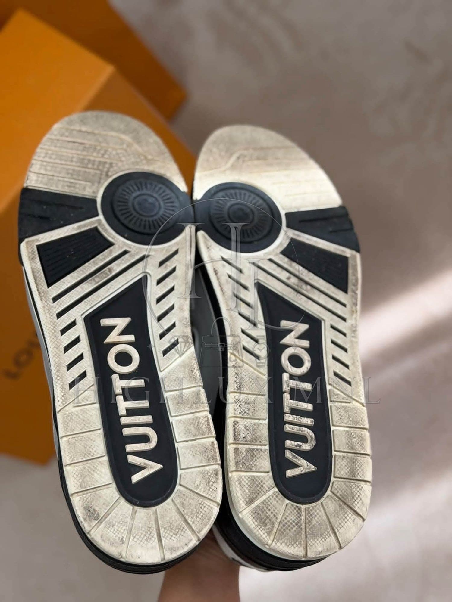 Louis Vuitton Low-Top Sneakers size 12 Mens — photo 3