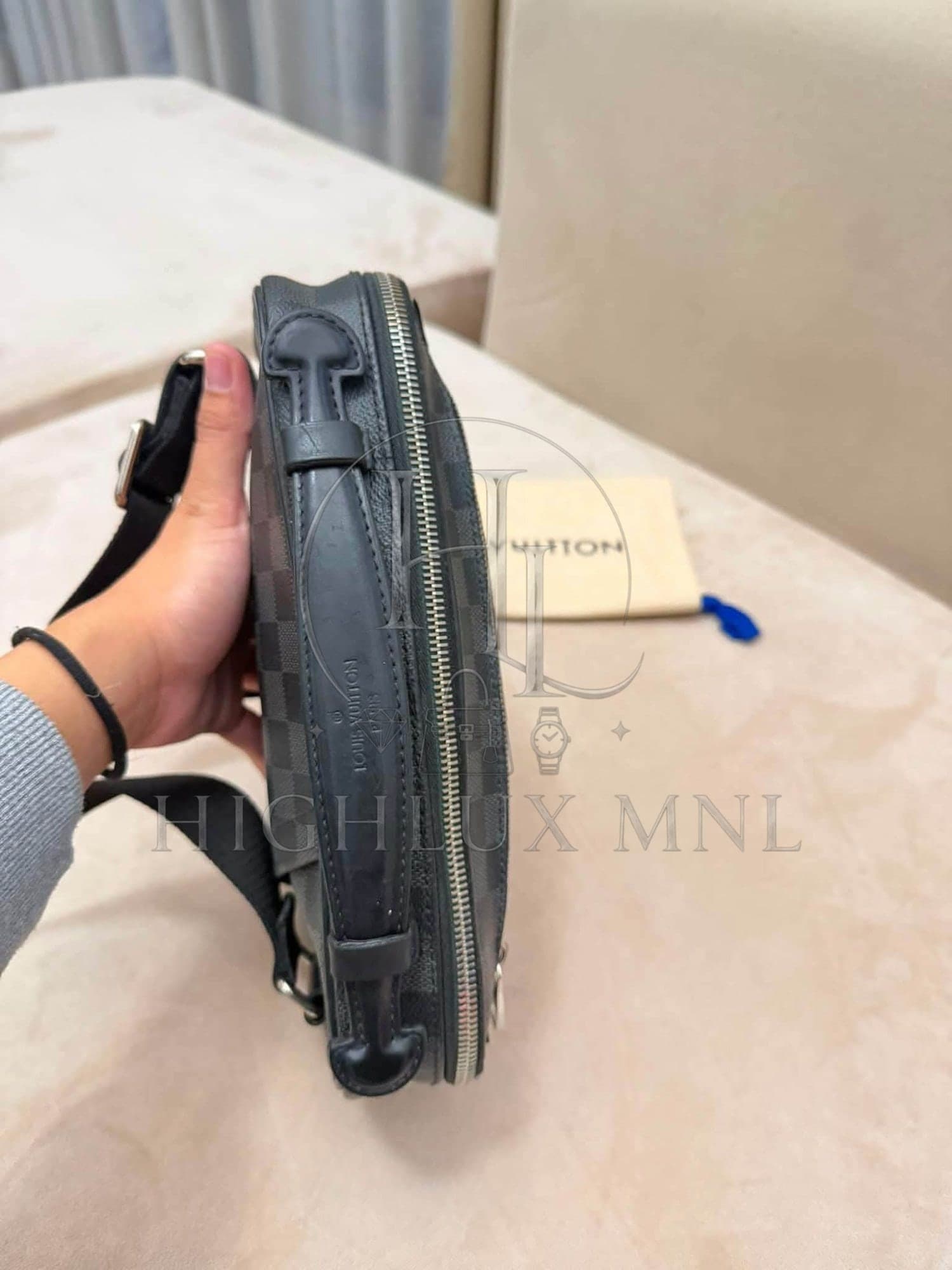 Louis Vuitton Damier Graphite Ambler Bag — photo 6