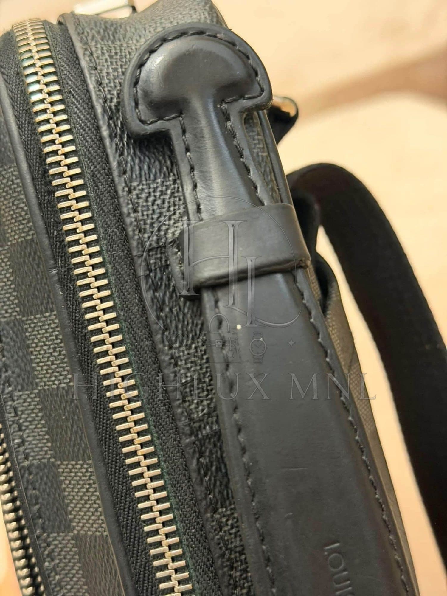Louis Vuitton Damier Graphite Ambler Bag — photo 10