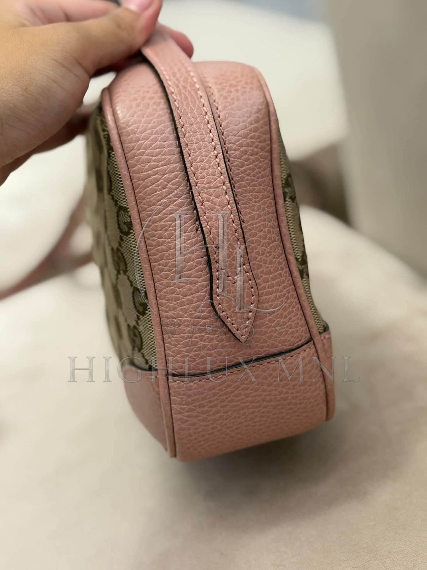 Gucci GG Canvas Bree Camera Bag in Pink — photo 3
