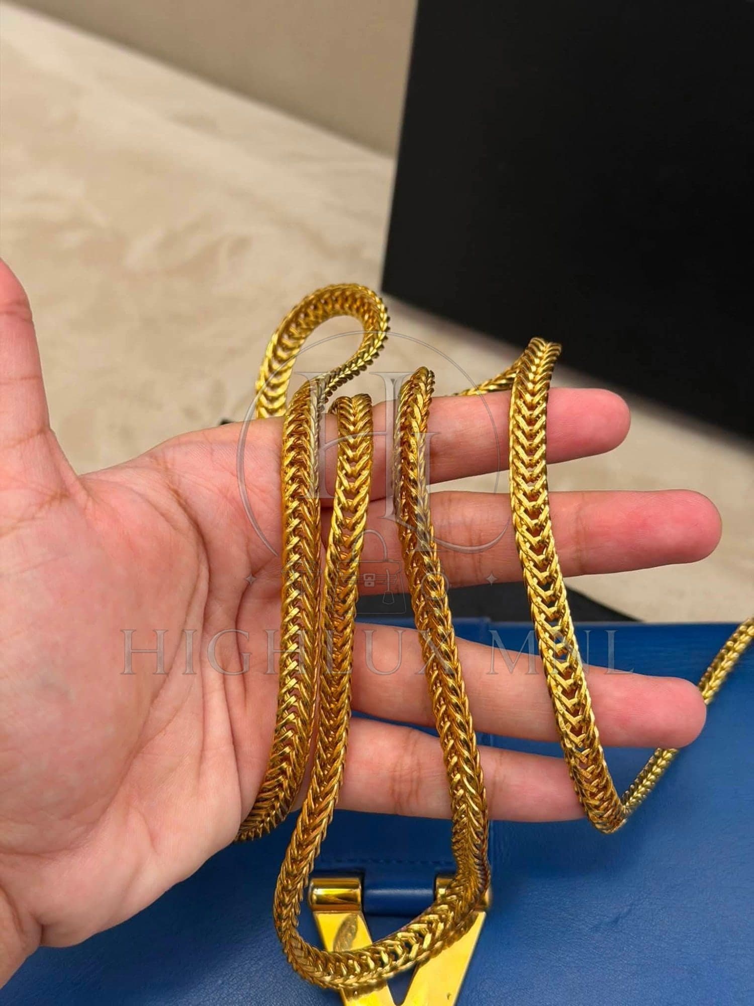 Saint Laurent Classic Y Ligne Wallet on Chain — photo 7