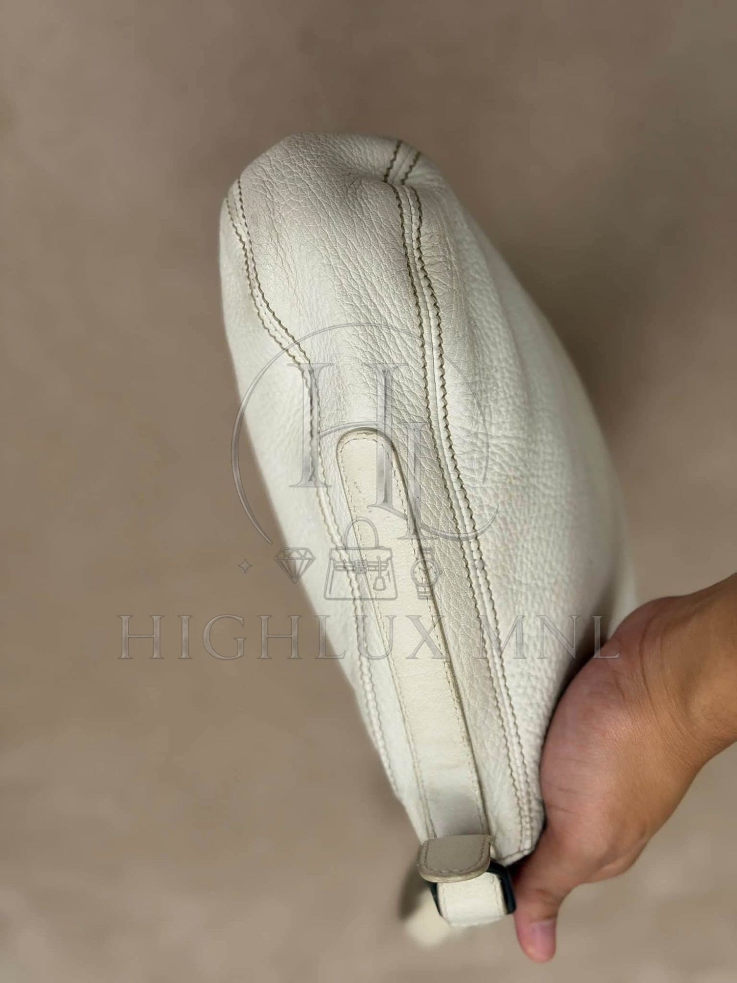 Bottega Veneta White Leather Hobo Bag — photo 3