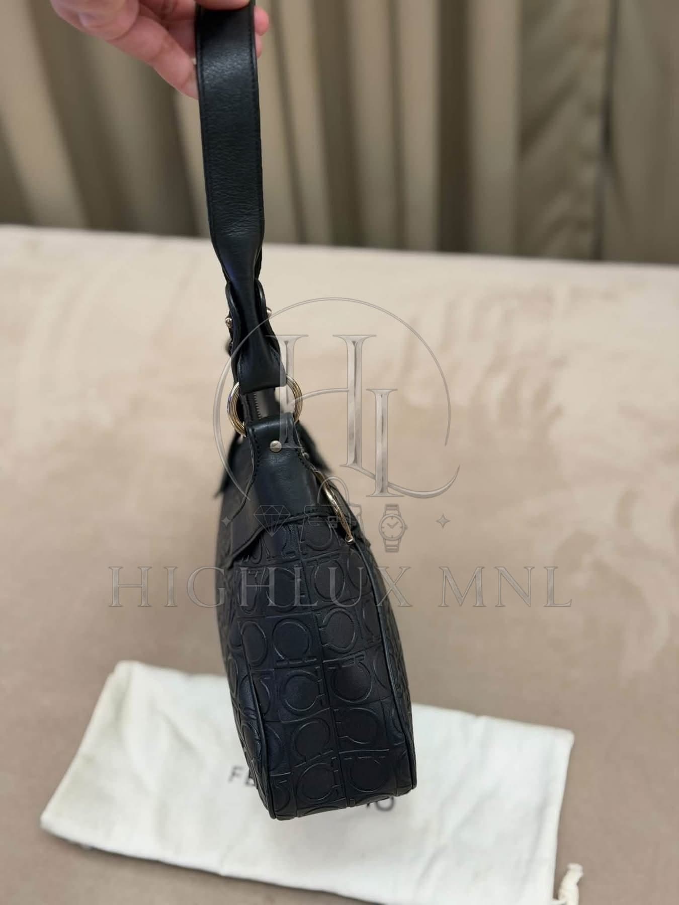 Ferragamo Gancini Shoulder Bag — photo 3