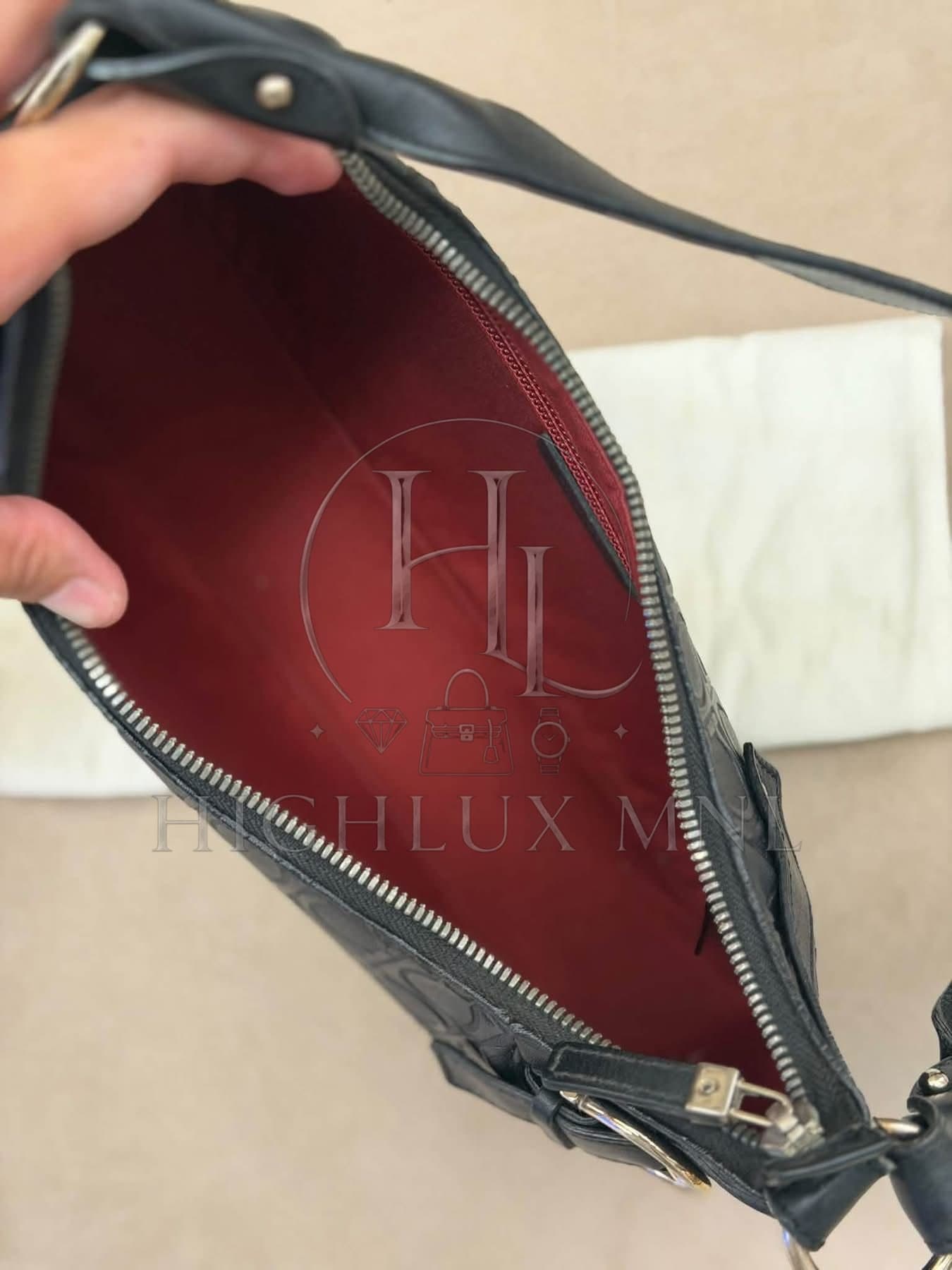 Ferragamo Gancini Shoulder Bag — photo 11