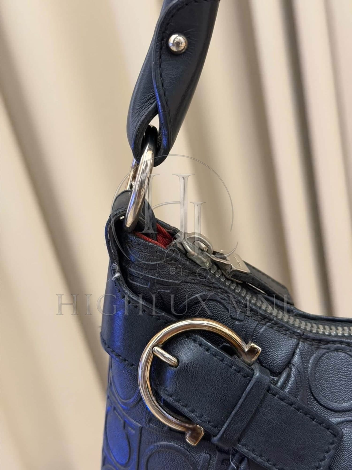 Ferragamo Gancini Shoulder Bag — photo 15