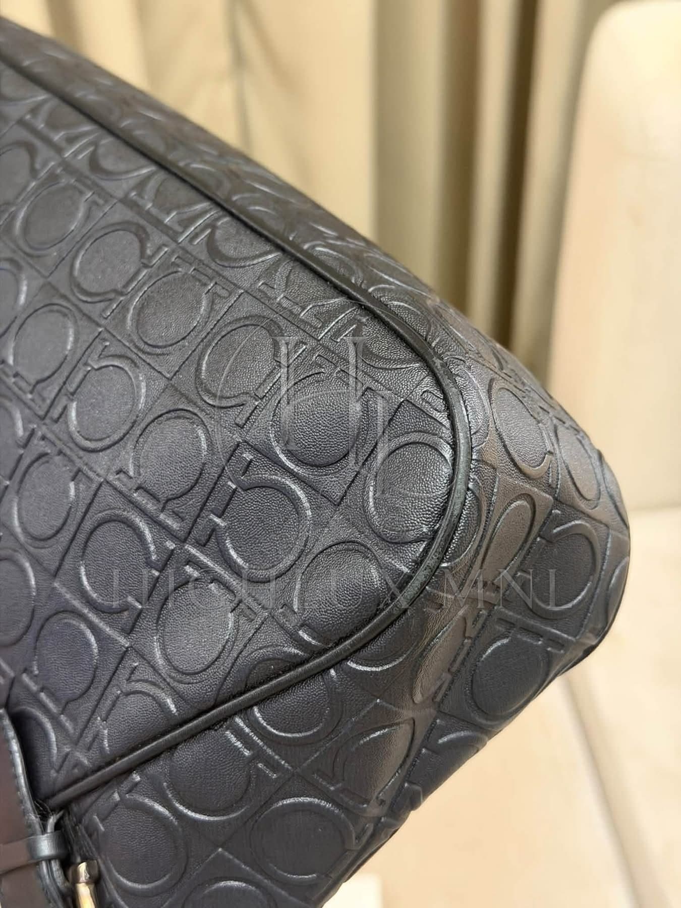 Ferragamo Gancini Shoulder Bag — photo 8