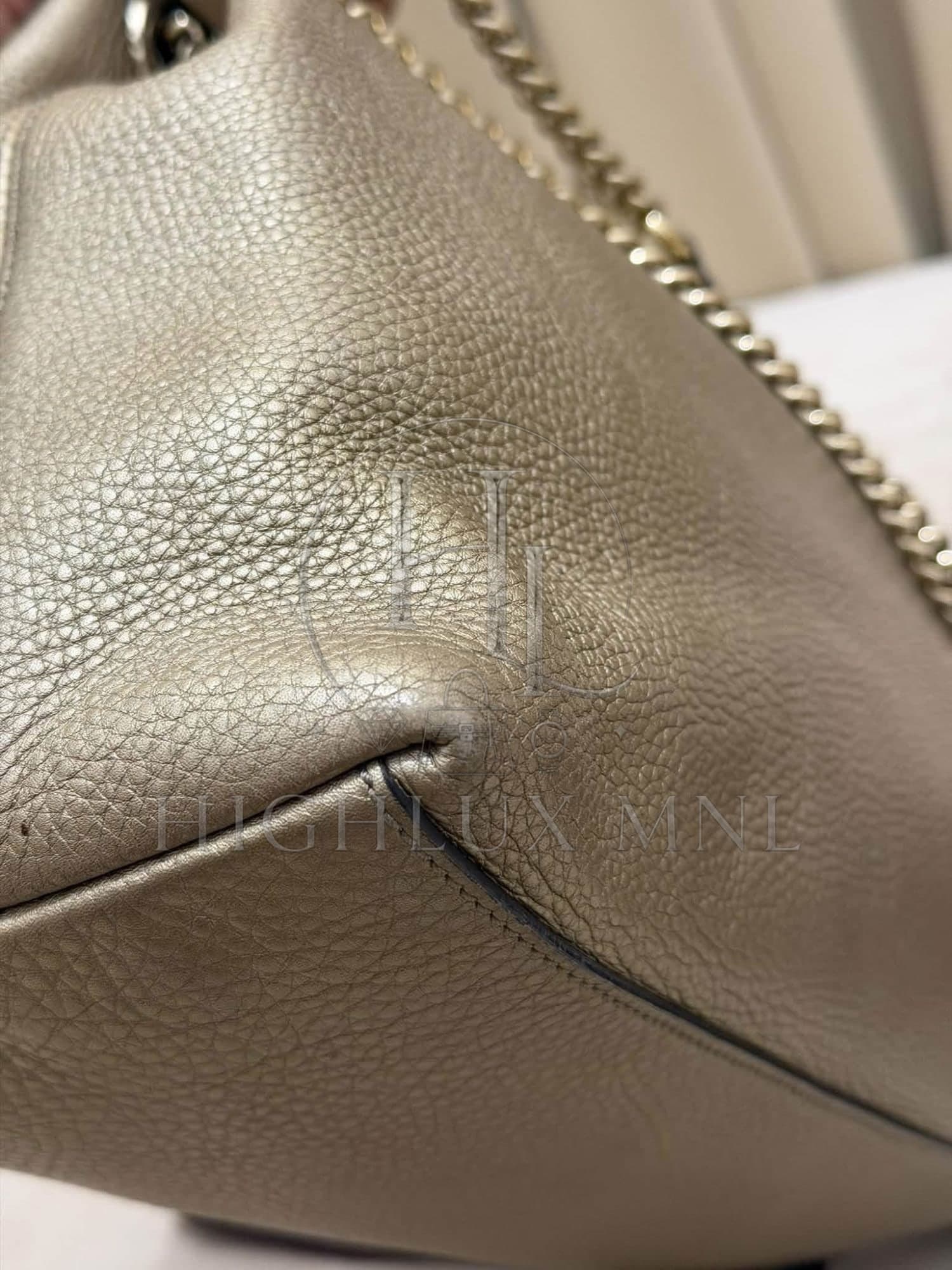 Gucci Soho Medium Metallic Chain Tote Bag — photo 9